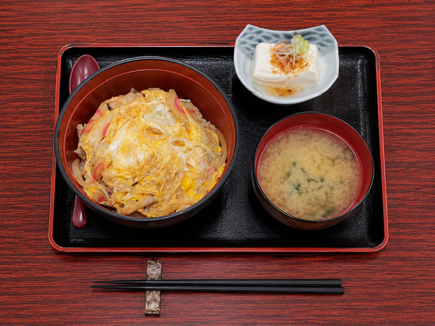 丼 小鉢 お味噌汁付き